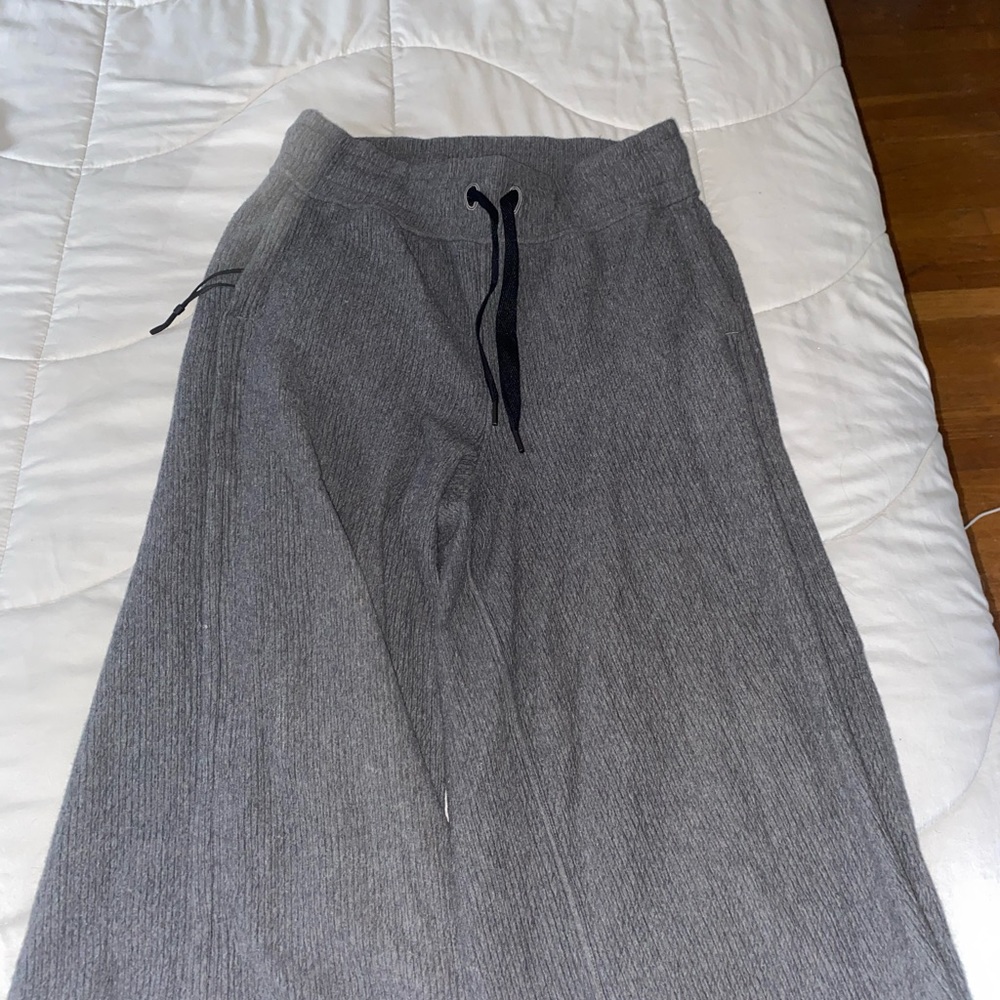 Lululemon retreat yourself crop pants